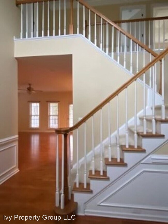 Building Photo - 5 br, 3.5 bath House - 16100 Northstone Drive