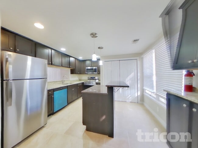 Foto del edificio - 3695 Masthead Trail