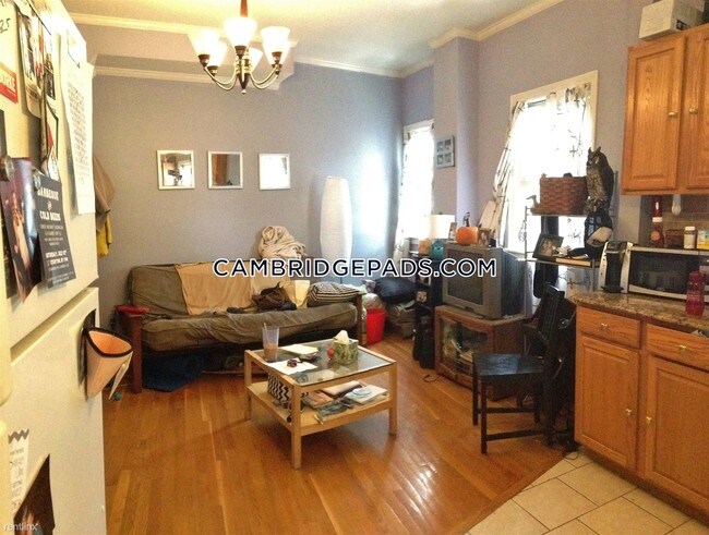 Foto del edificio - 2 br, 1 bath  - 1146 Cambridge St # 2H