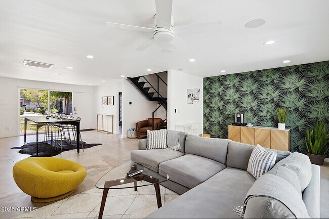 Foto del edificio - 7720 E Heatherbrae Ave