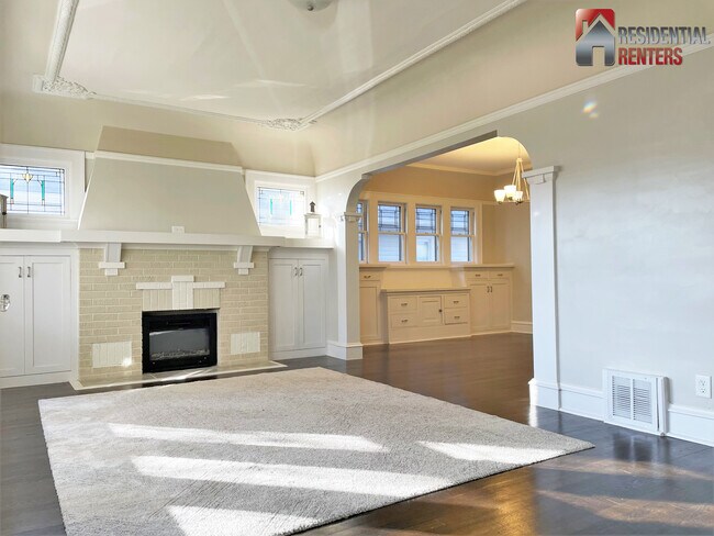 Foto del edificio - 2369 N 61st St