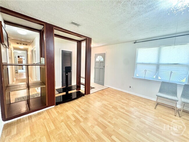 Foto del edificio - 210 Wesley St
