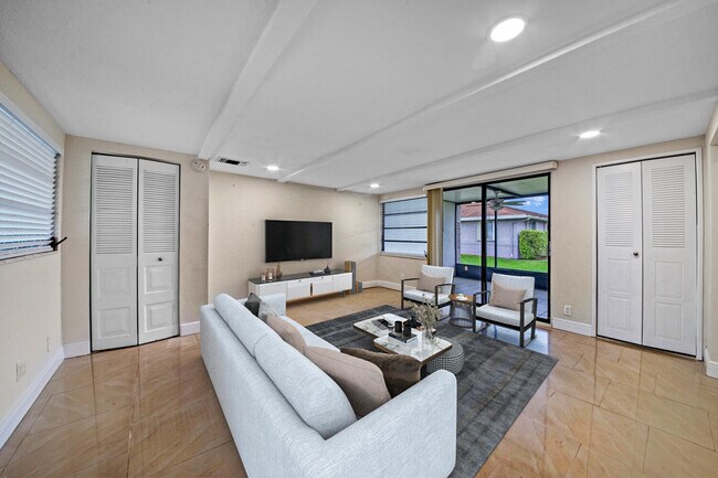 Building Photo - 14978 Wildflower Ln