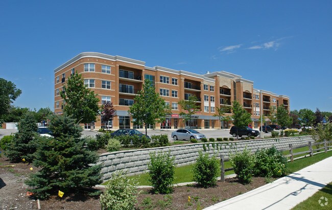 Building Photo - Tinley Pointe