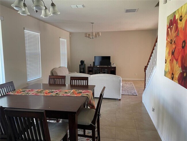 Building Photo - 5115 Longmeadow Park St