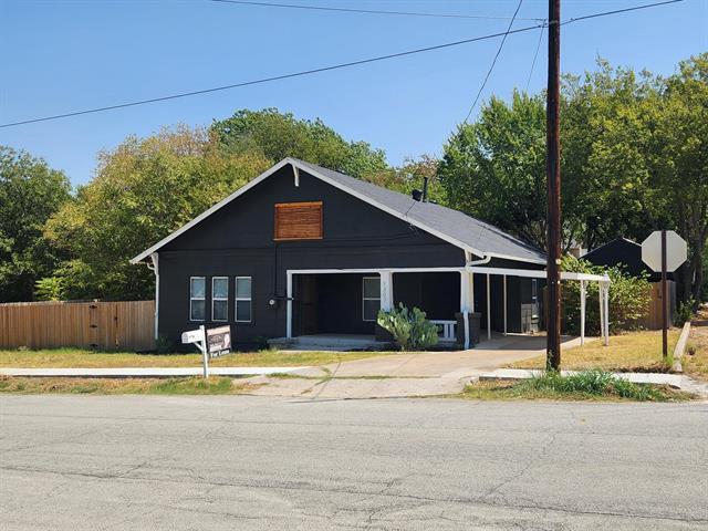 Building Photo - 1307 S Trinity St