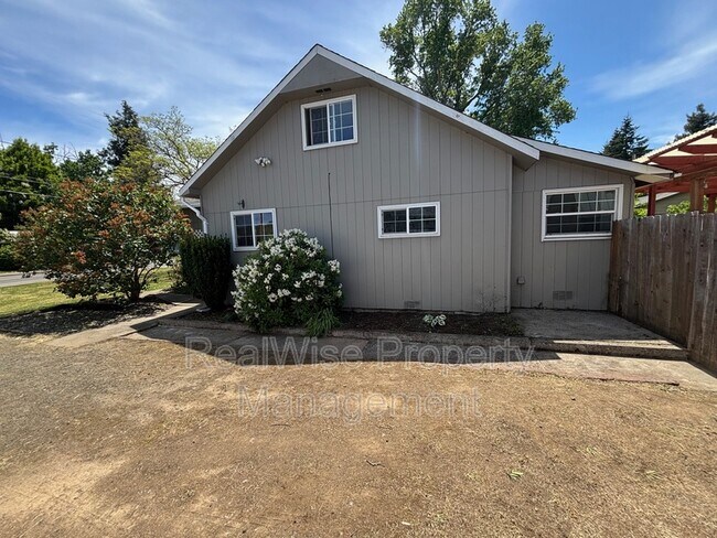 Foto del edificio - 1296 NW Keasey St