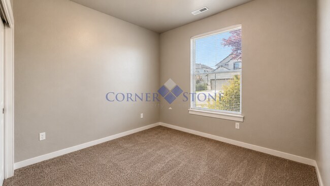 Building Photo - Fantastic Home With No Back Neighbors!