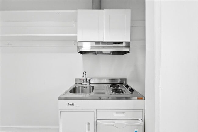 Building Photo - 11661 Erwin St