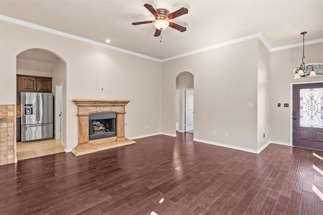 Foto del edificio - 1810 Sanderlain Ln