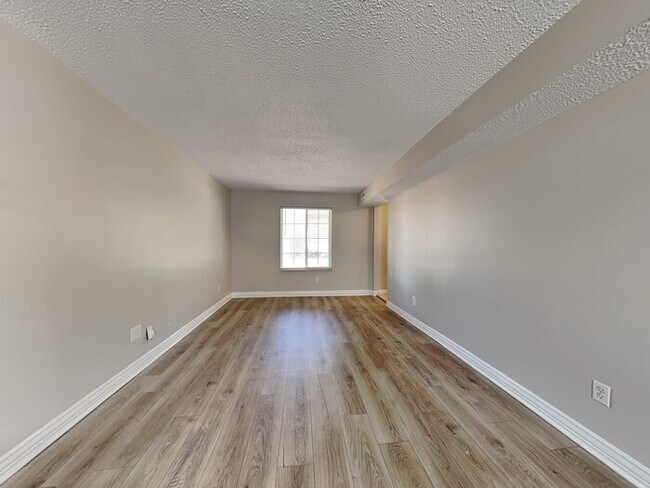 Building Photo - 7315 Connan Ln