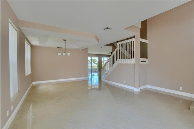 Foto del edificio - 18271 Coral Isles Dr