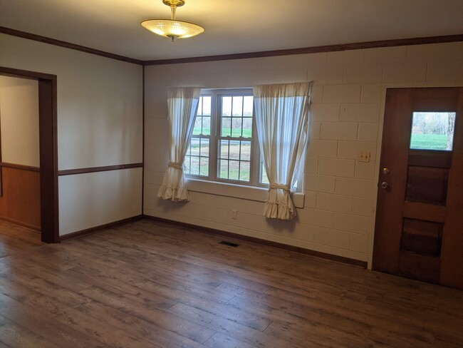 Foto del edificio - 2202 S Efland-Cedar Grove Rd