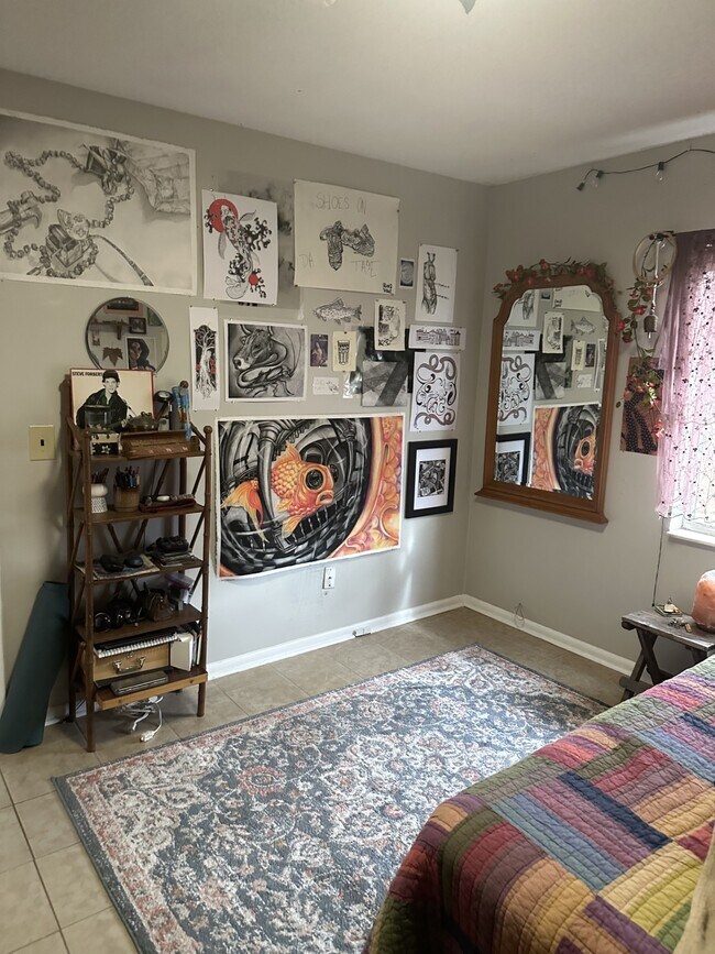 Dormitorio 2 - 229 E King St