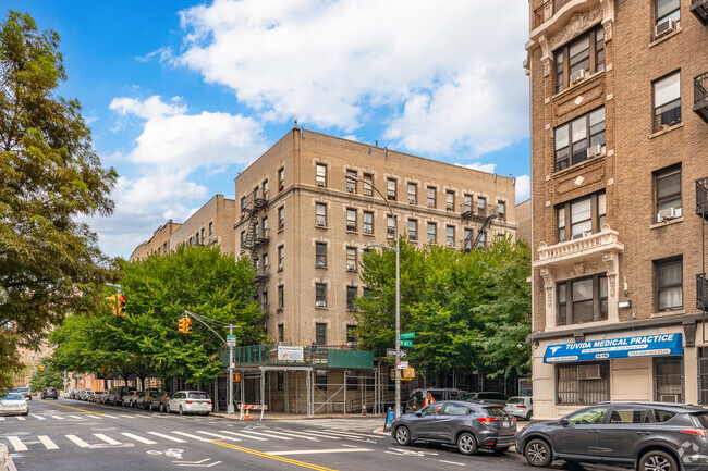 Foto del edificio - 80 Fort Washington Ave