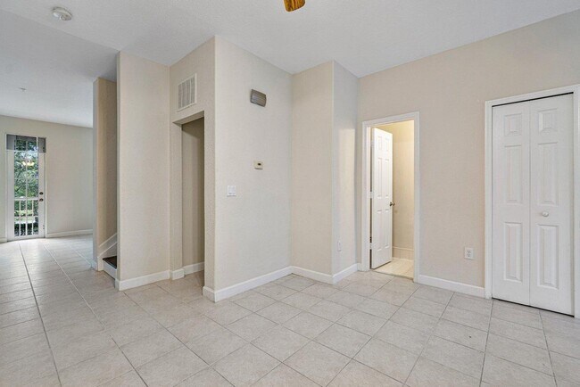 Building Photo - 2507 Shoma Dr