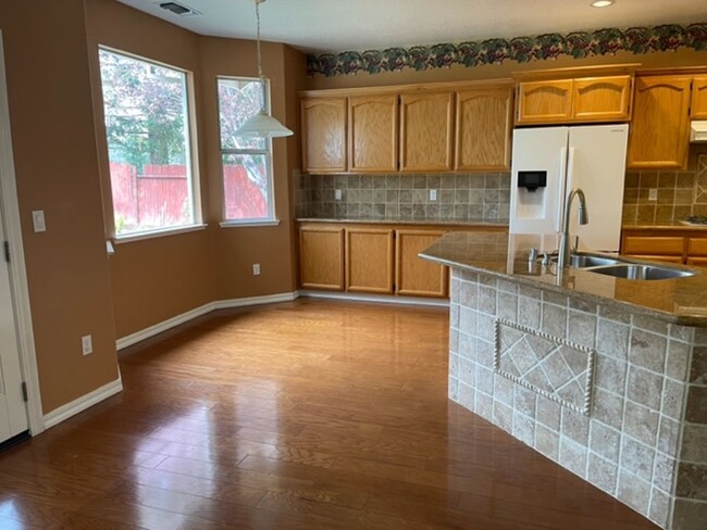 Foto del edificio - Turnkey Home, Ready For New Occupants!
