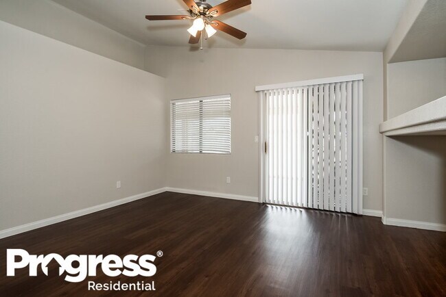 Foto del edificio - 5627 Tropic Breeze St