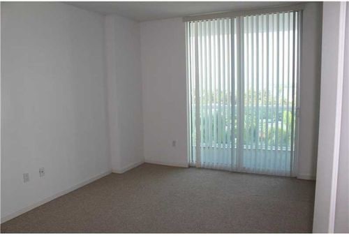 Building Photo - 7900 Harbor Island Dr