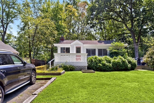 Building Photo - 14 Mountain Trail