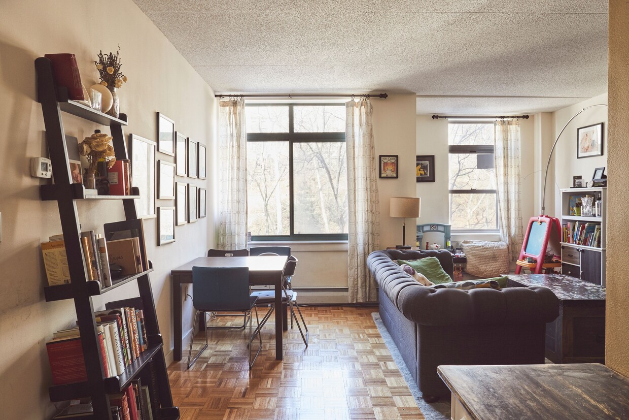 Primary Photo - 130 Bradhurst Ave.