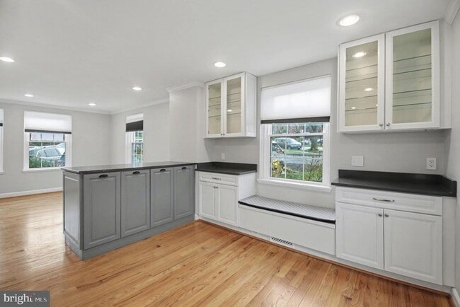 Building Photo - 4885 S 28th St