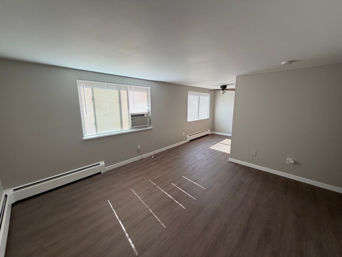 Foto del edificio - 4085 N Harlan St