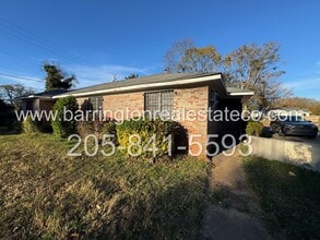 Building Photo - 6804 1st Ave S