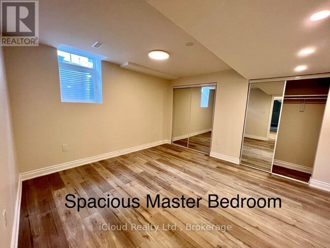 Building Photo - 1410 Storey Dr