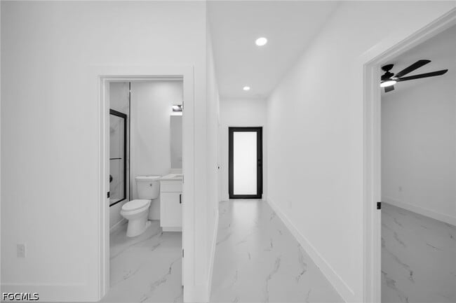 Building Photo - 4982 Fairway Ct