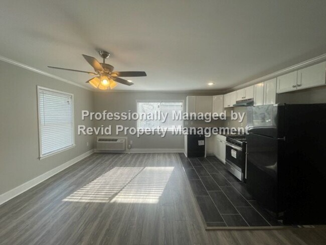 Foto del edificio - 3523 Barwood Cir