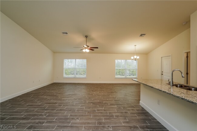 Building Photo - 2704 23rd St W