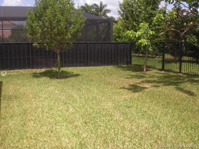 Building Photo - 8193 Fiera Ridge Dr