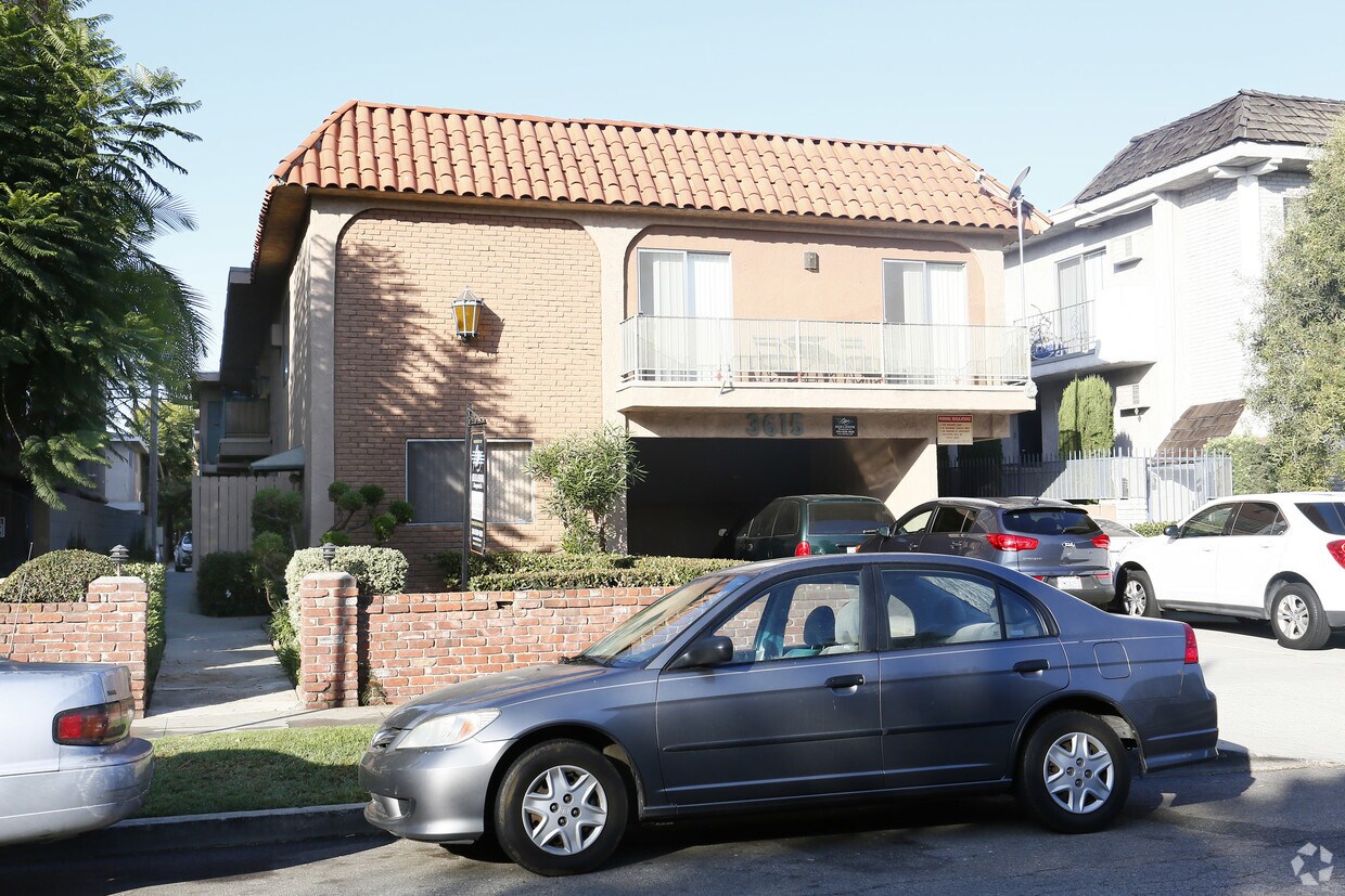 Foto del edificio - 3615 Jasmine Ave