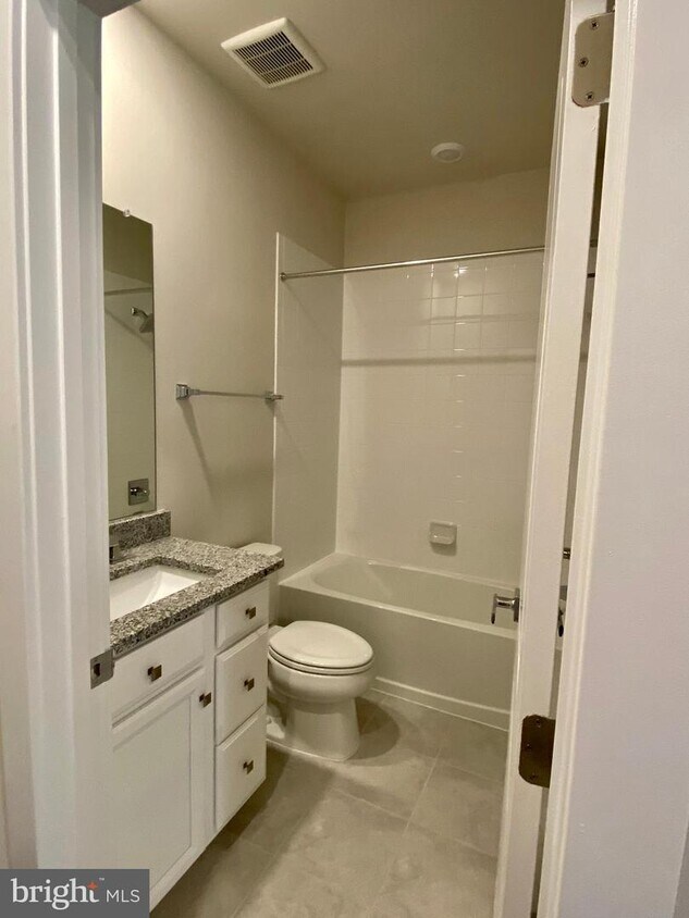 Foto principal - 2343 Water Promenade Ave