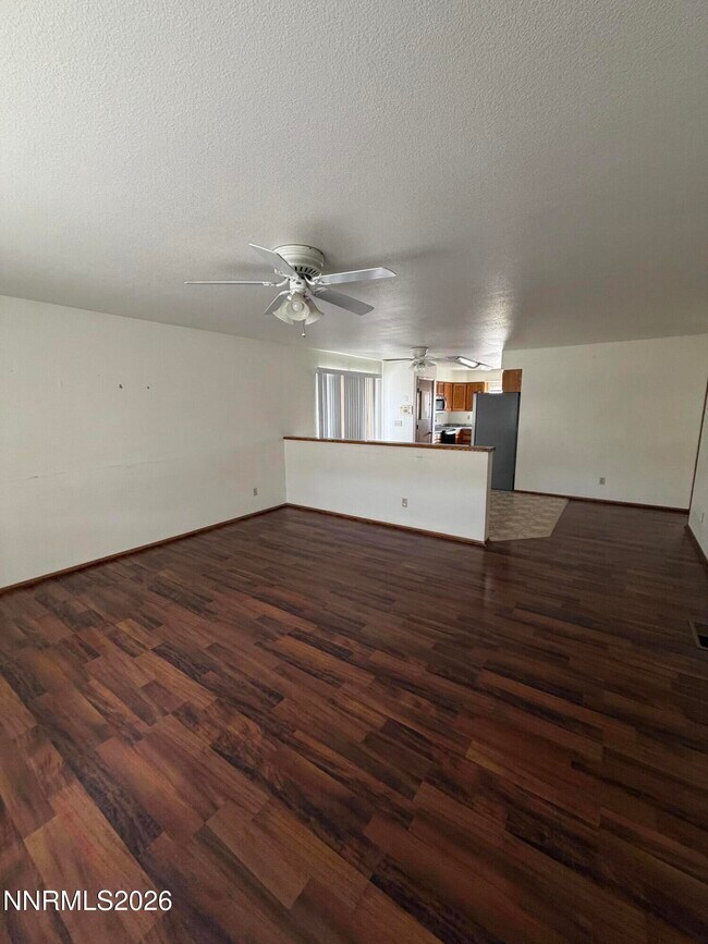 Foto del edificio - 409 Burntwood St