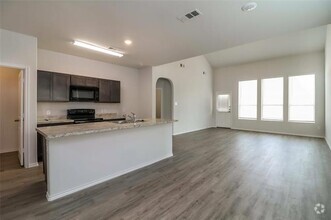 Building Photo - 8237 Runner Oak Ln