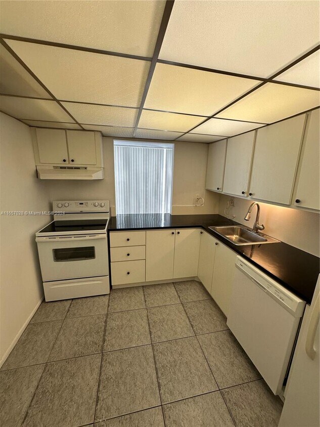 Foto principal - 2101 Atlantic Shores Blvd