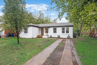 Building Photo - 10541 Fern Dr