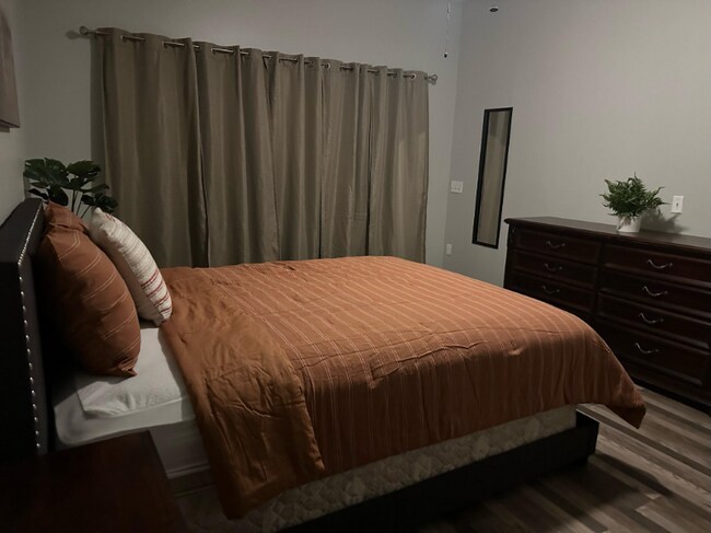 Foto del edificio - 1806 Superior Ct