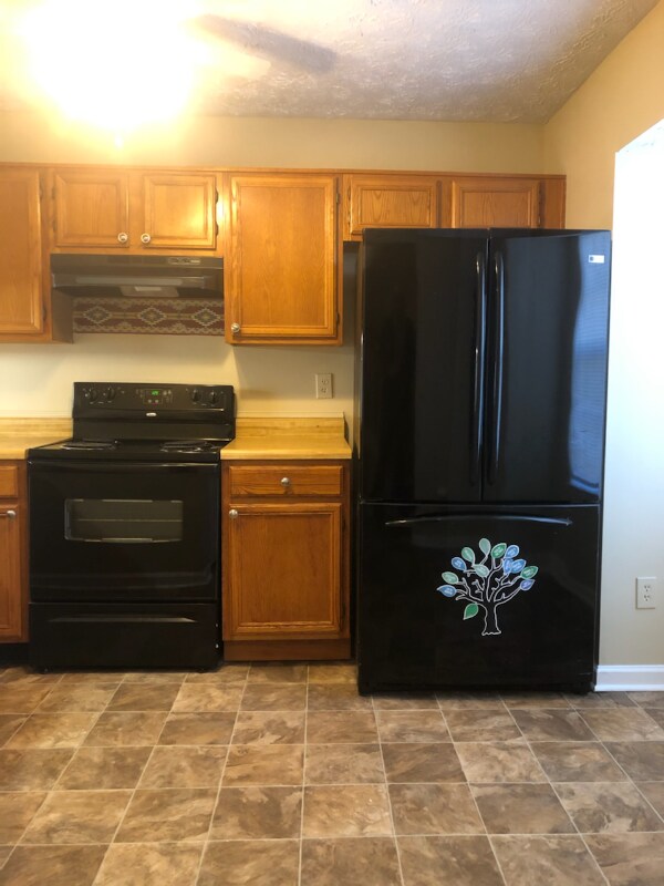Building Photo - 3768 Meadow Creek Dr