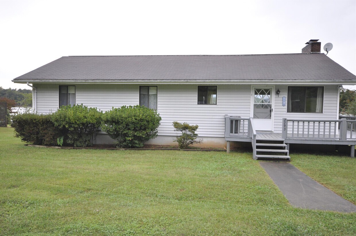 Primary Photo - 2793 Hidden Valley Rd