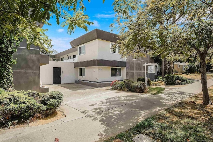 Foto principal - 2275 Grand Ave
