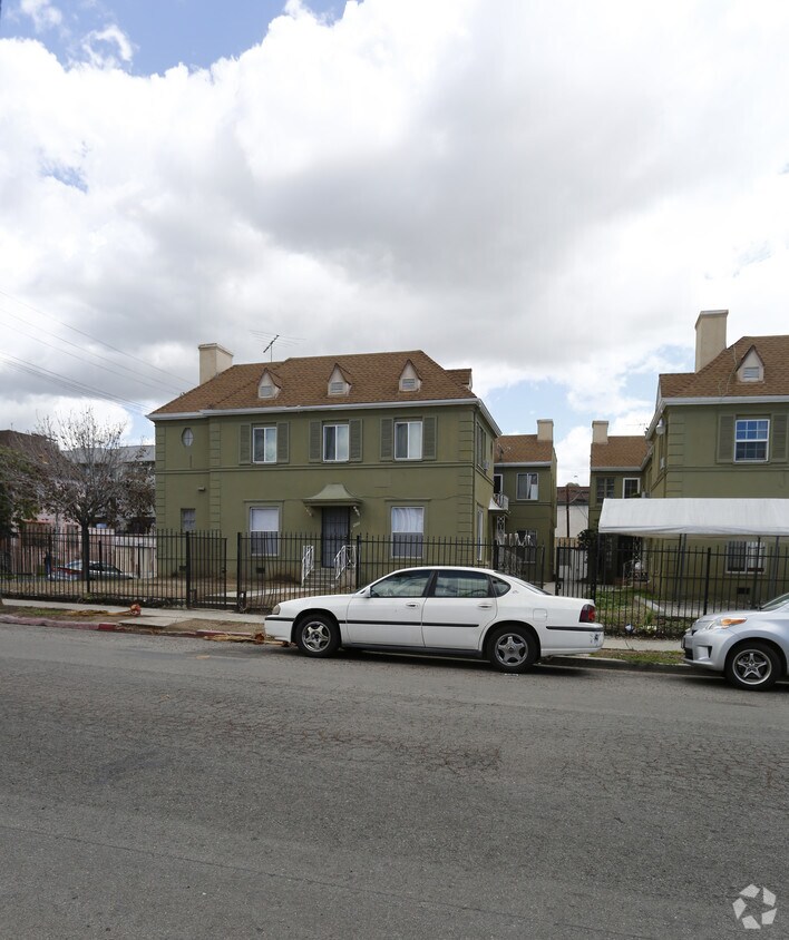 Foto del edificio - 900 S Kenmore Ave