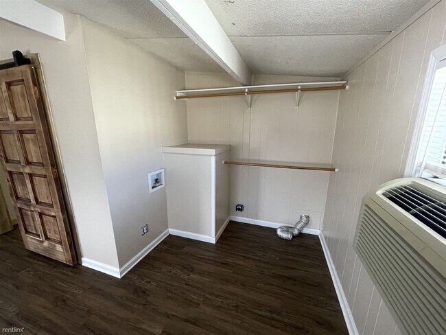 Foto del edificio - Studio, 1 bath House - 2226.5 N Locust St