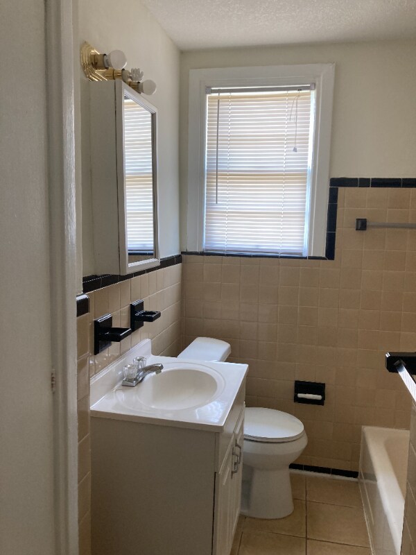 Foto del edificio - 1098 Cherry St