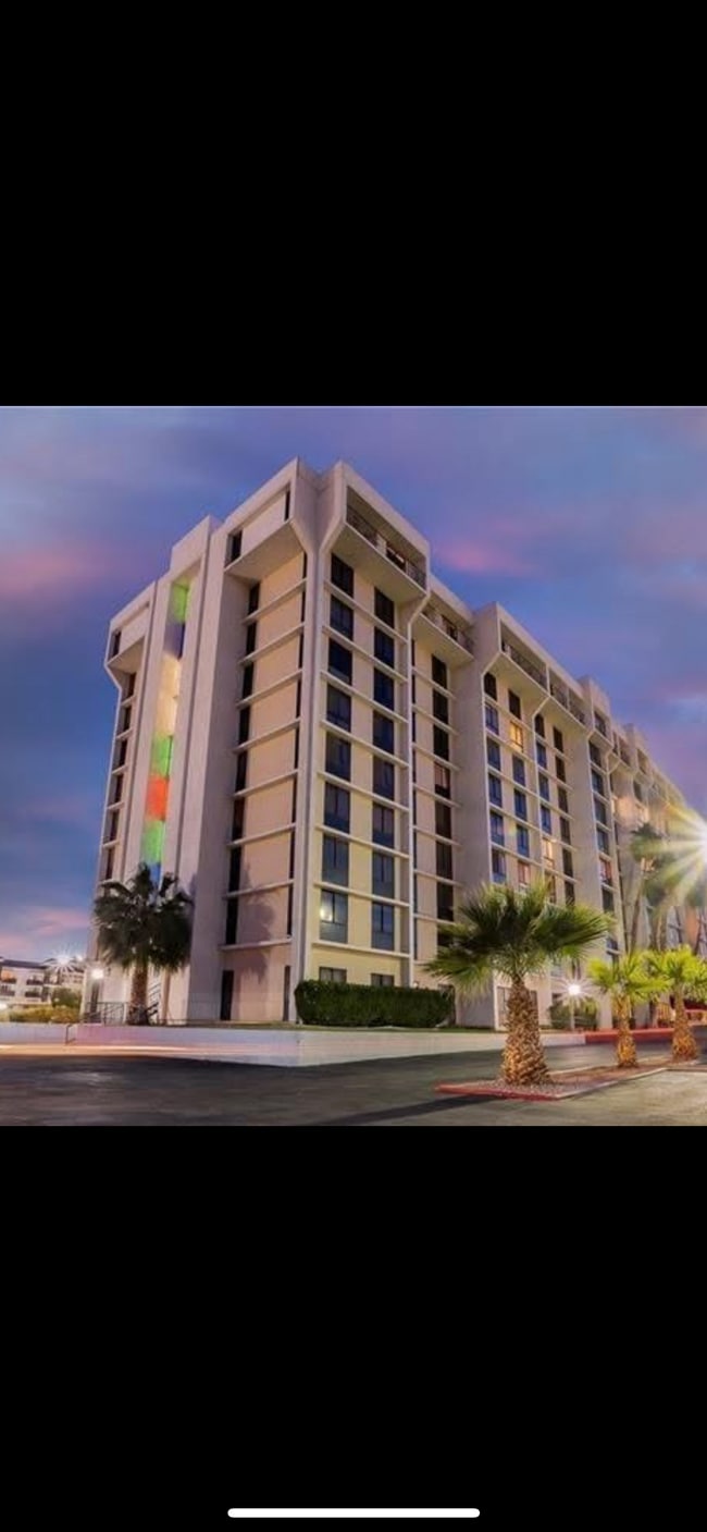 Building Photo - 3930 University Center Dr