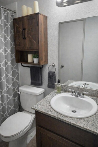 Foto del edificio - 9837 Walnut St