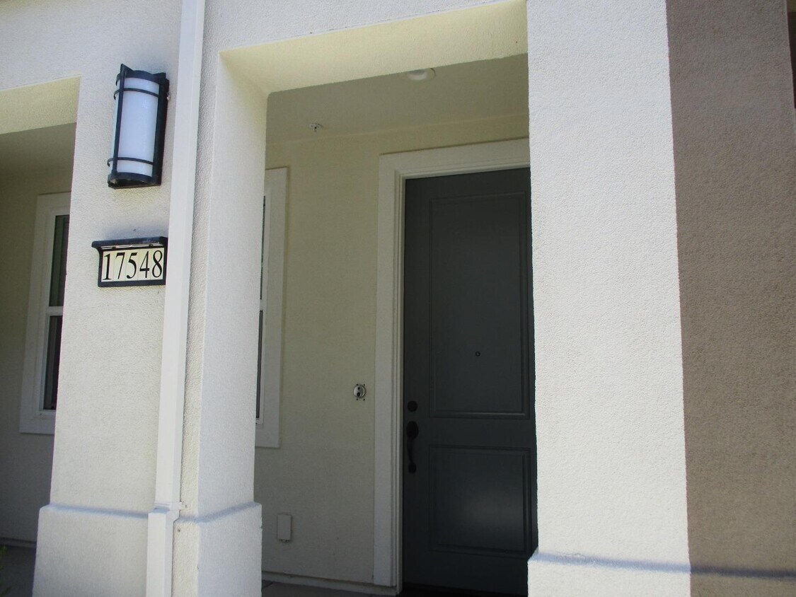 17548 Mason Ln, Hill, CA 95037 Townhome Rentals in Hill
