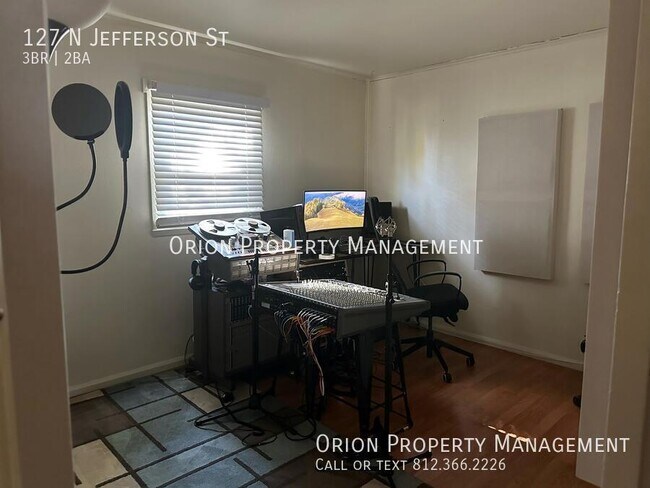 Foto del edificio - 127 N Jefferson St